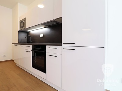Pronájem bytu 2+kk 43 m²