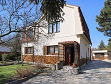 Prodej  rodinného domu 176 m², pozemek 1 326 m²