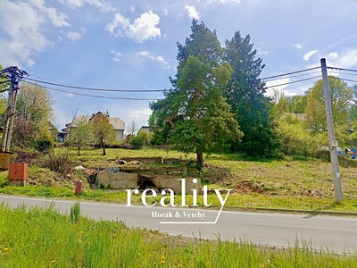 Prodej  stavebního pozemku 1 762 m²