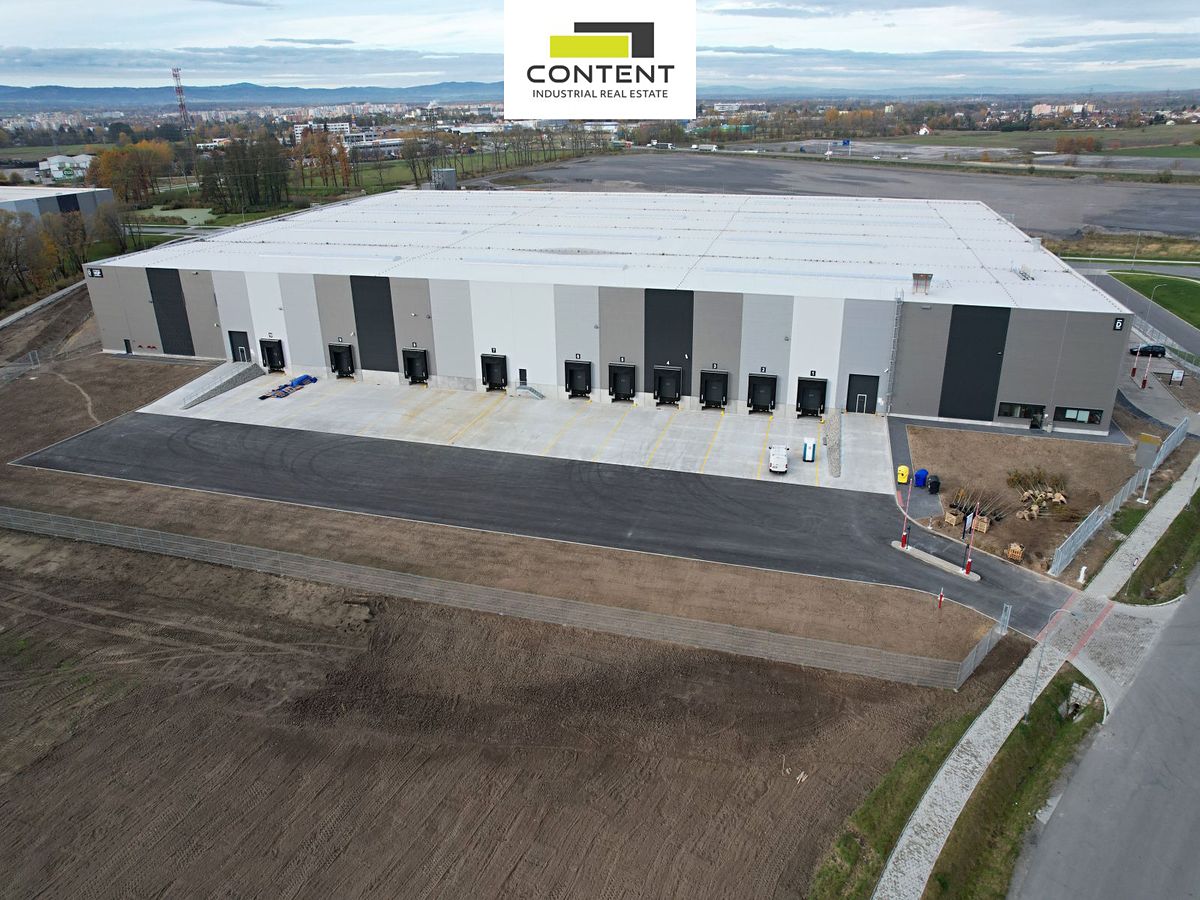 Pronájem skladového prostoru 5920 m² – fotografie 2
