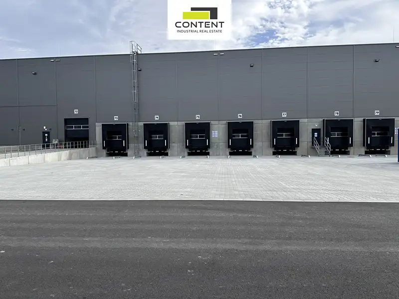 Pronájem výrobní haly, prostoru 4000 m², Pardubice – náhled fotky 2