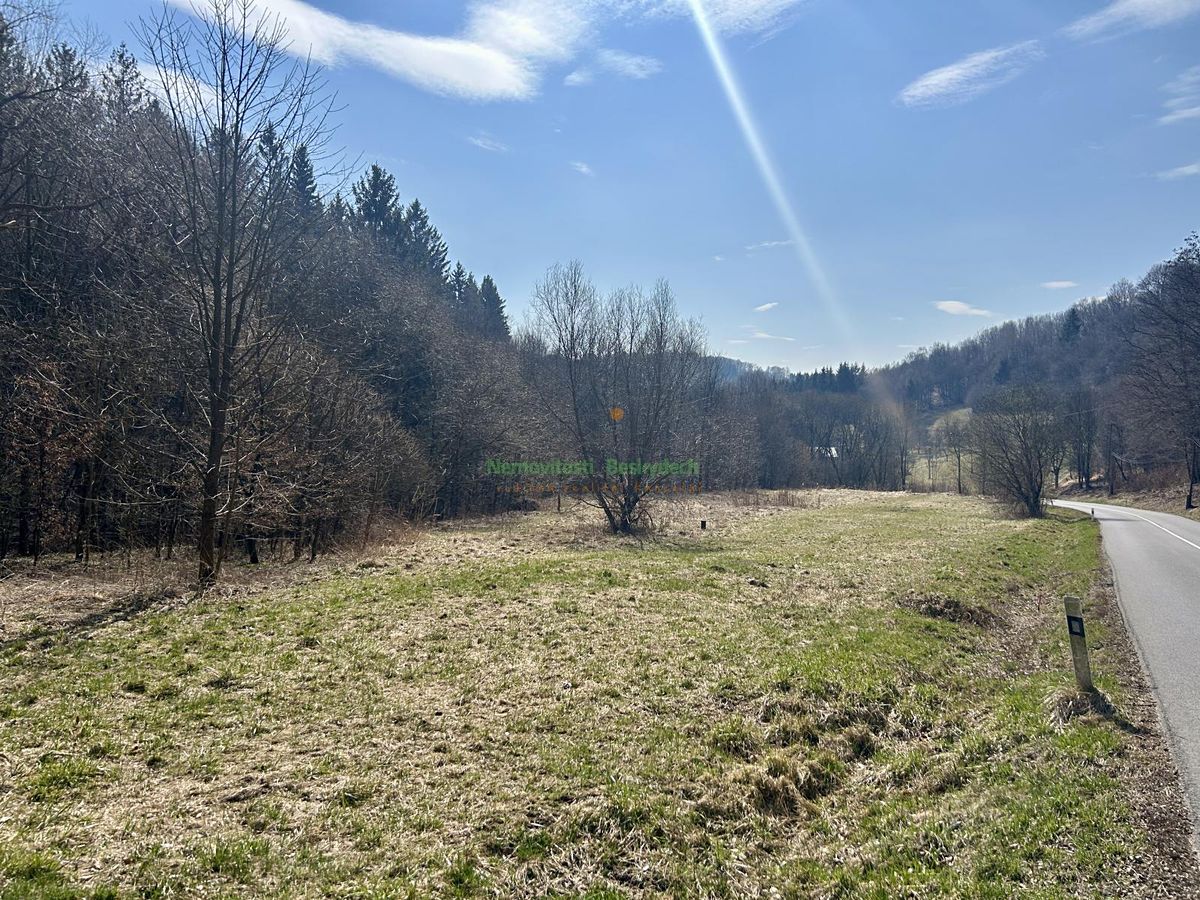 Prodej stavebního pozemku 635 m² – fotografie 2