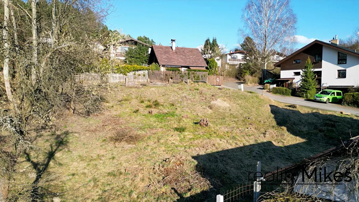 Prodej stavebního pozemku 673 m²