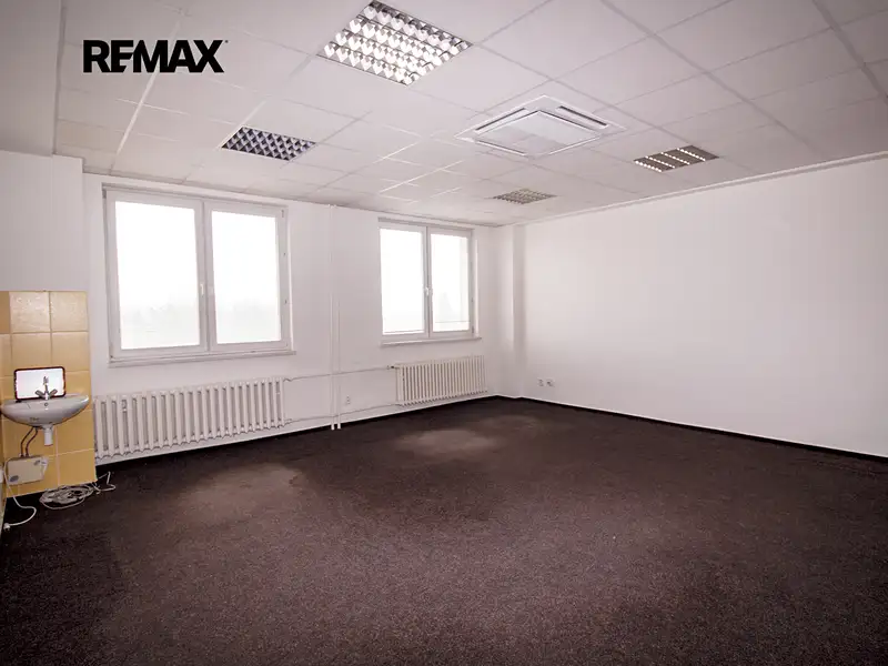 Pronájem kanceláře 36 m², Havířov – náhled fotky 1