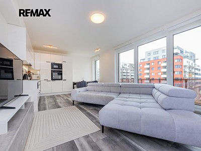 Prodej bytu 3+kk 84 m² (Jednopodlažní)