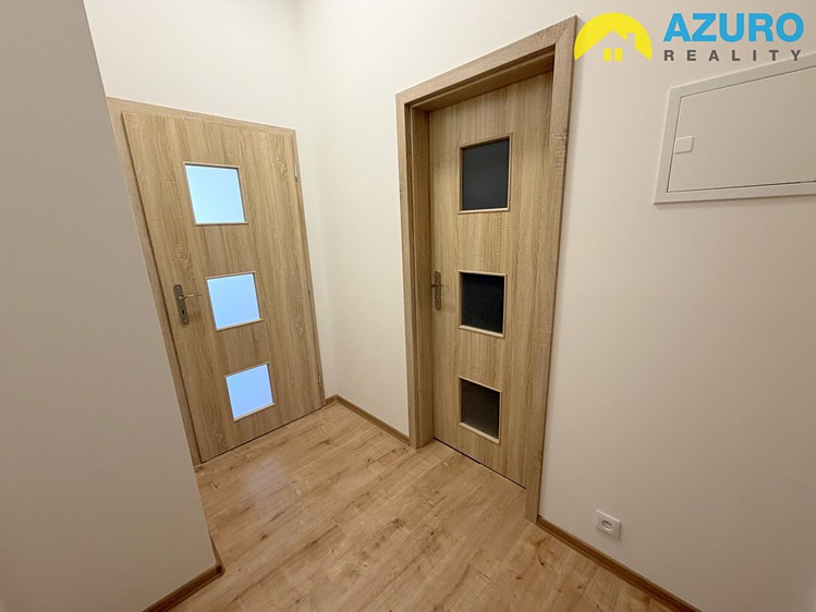 Pronájem bytu 1+kk, 36 m² (6 z 17)