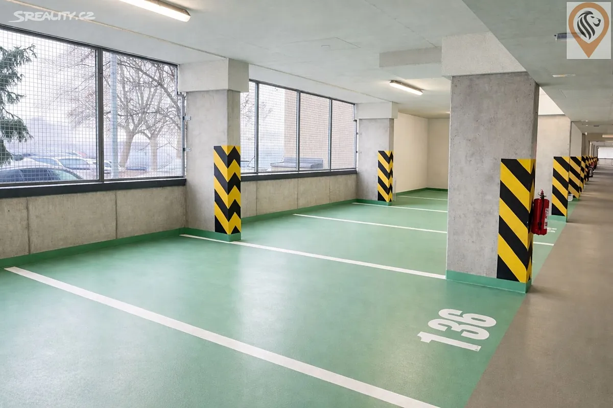 Prodej garážového stání 15 m², Praha