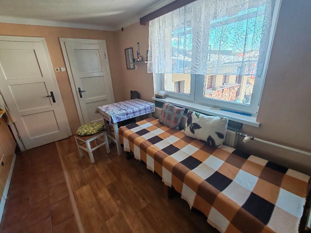 Prodej rodinného domu 350 m², pozemek 439 m² – fotografie 4