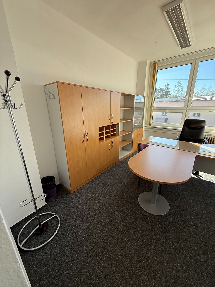 Pronájem kanceláře 14 m² – fotografie 3