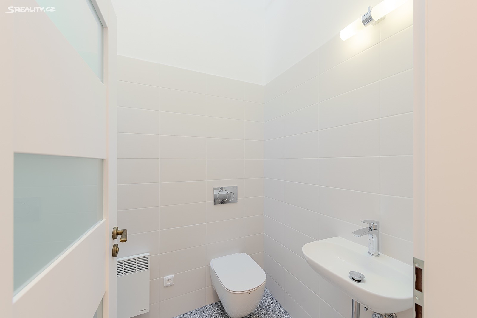 Pronájem bytu 2+kk 50 m² – pohled 5