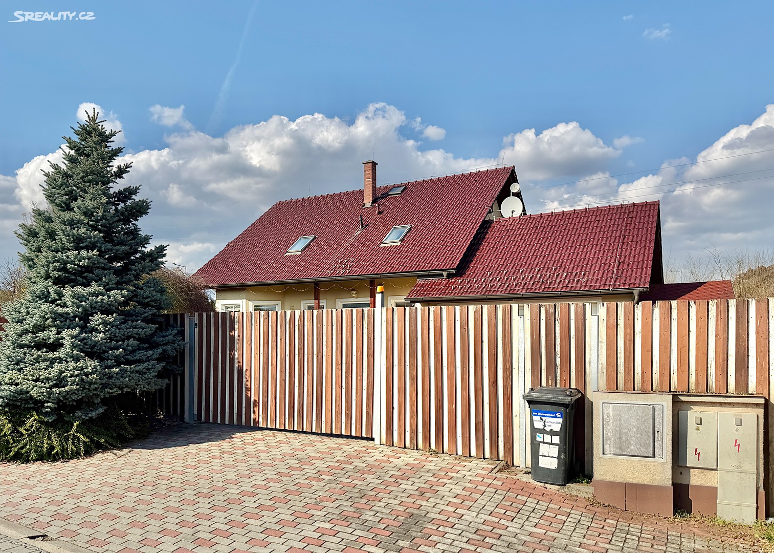 Prodej  rodinného domu 140 m², pozemek 761 m² – pohled 3