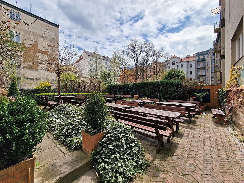 Prodej restaurace 250 m²