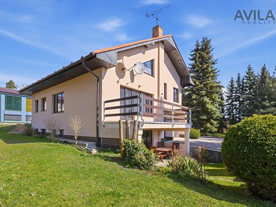 Prodej  rodinného domu 235 m², pozemek 1 641 m²