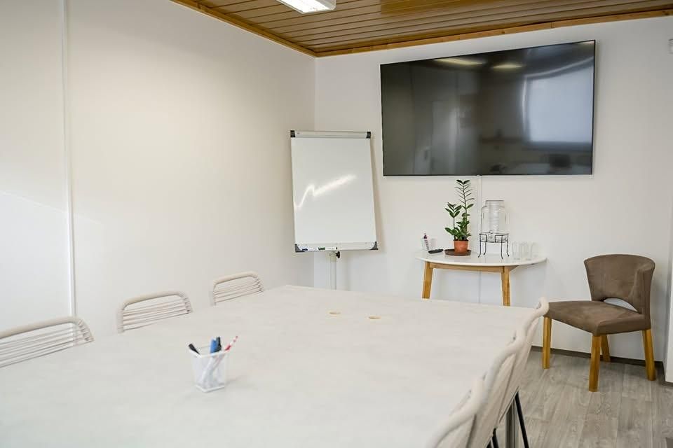 Pronájem kanceláře 25 m² – fotografie 3