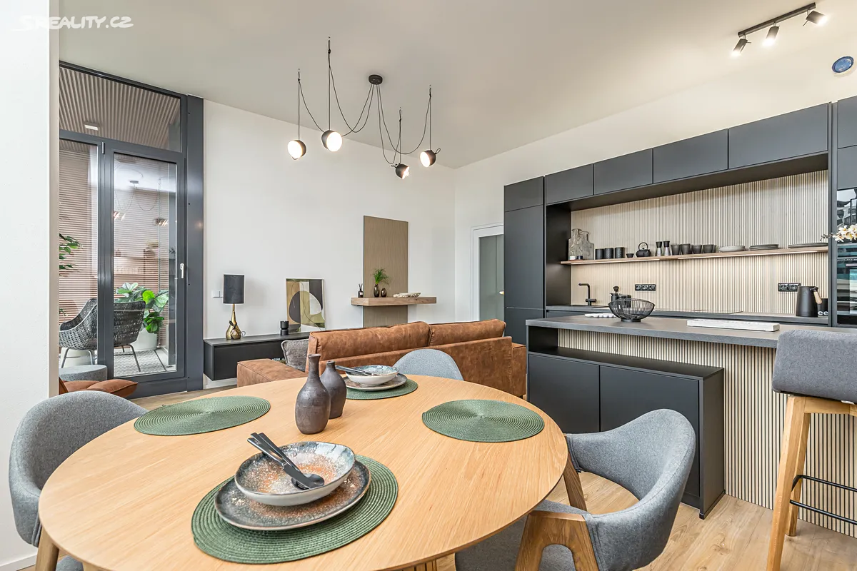 Prodej bytu 2+kk 64 m² – pohled 4