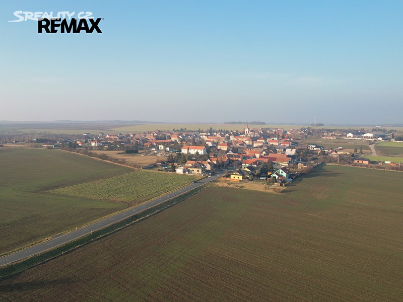 Prodej  stavebního pozemku 6 349 m² - More