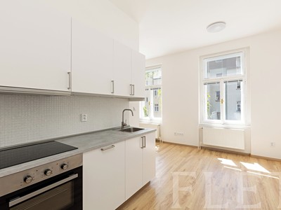 Pronájem bytu 1+kk 34 m²