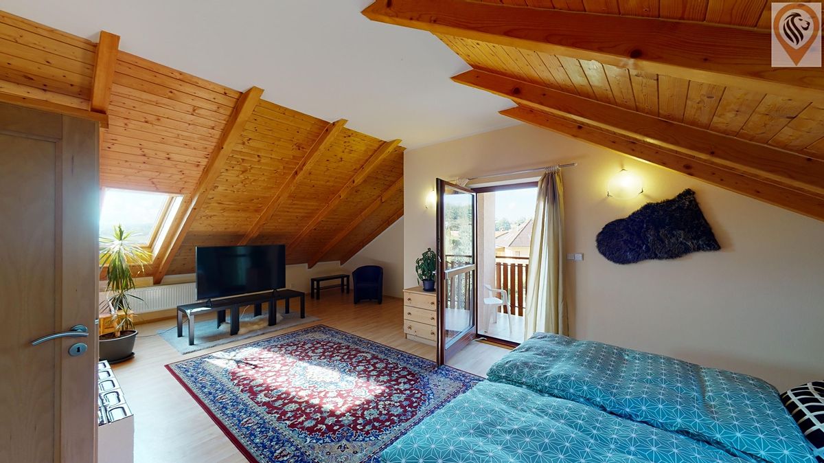 Prodej rodinného domu 314 m², pozemek 1612 m² – fotografie 5