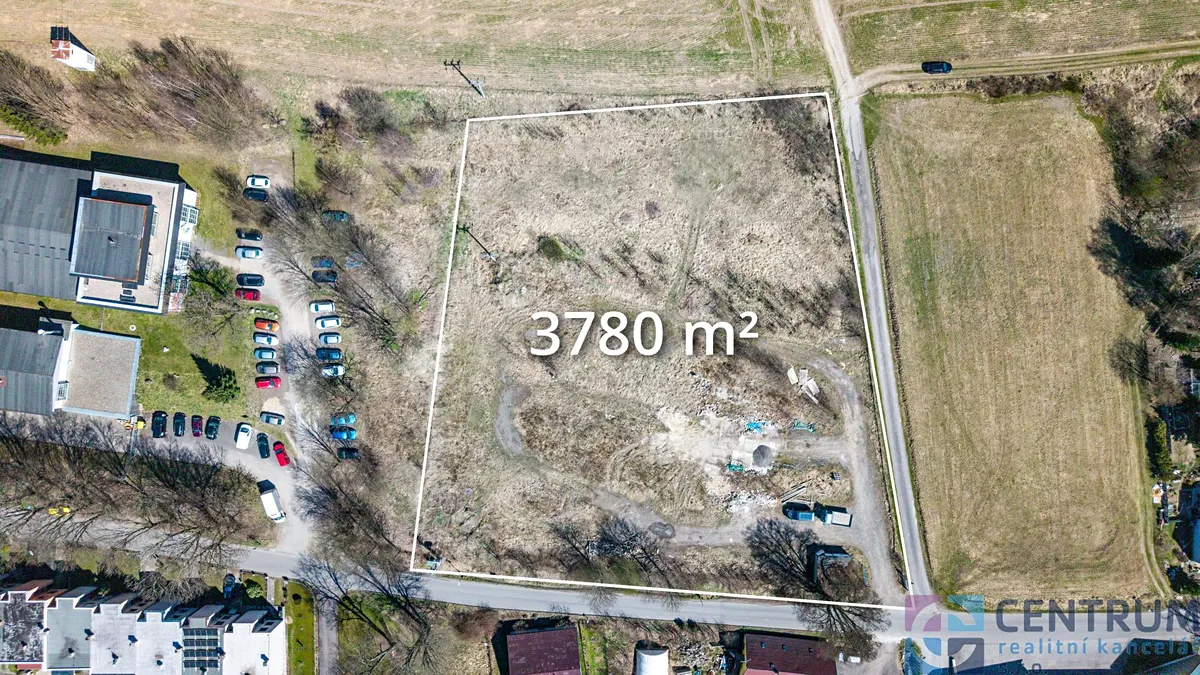 Prodej komerčního pozemku 3780 m²