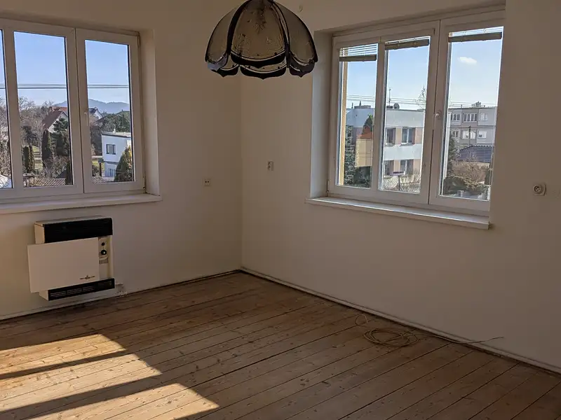 Prodej bytu 3+1 90 m², Rokycany – náhled fotky 2