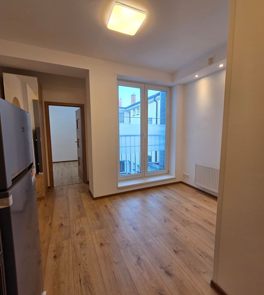 Pronájem bytu 2+kk 27 m² – fotografie 2