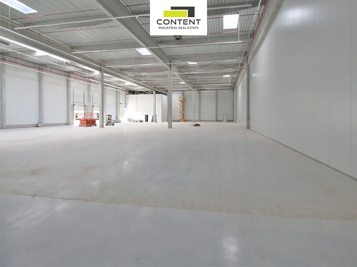 Pronájem skladového prostoru 1500 m²
