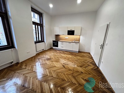 Pronájem bytu 3+kk 76 m²