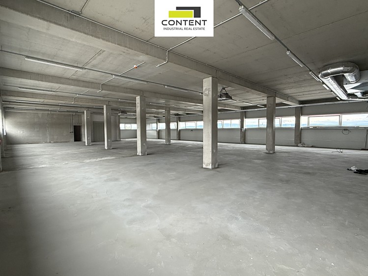 Pronájem komerčního prostoru, 550 m² (9 z 15)