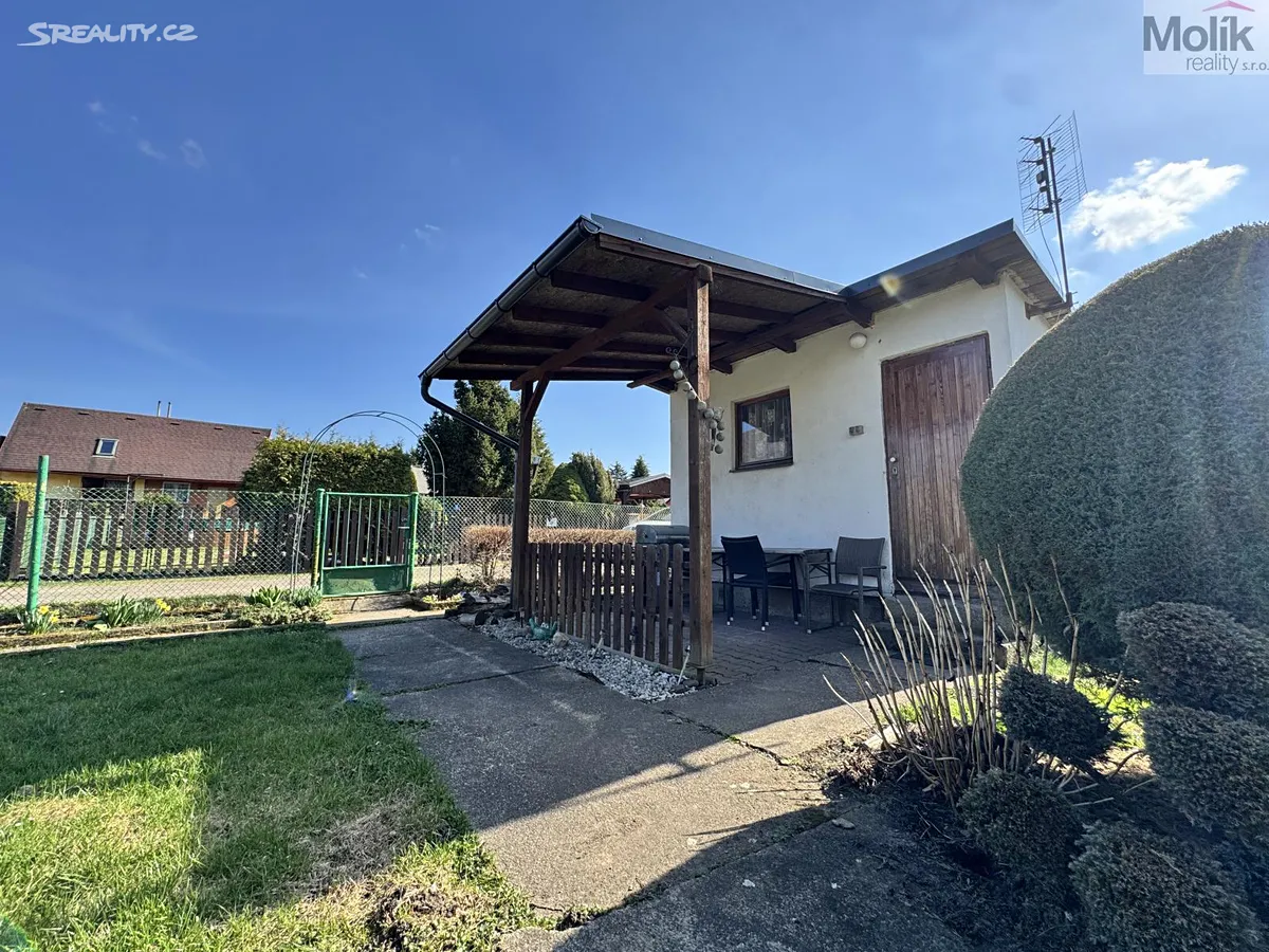 Prodej zahrady 395 m², Obrnice