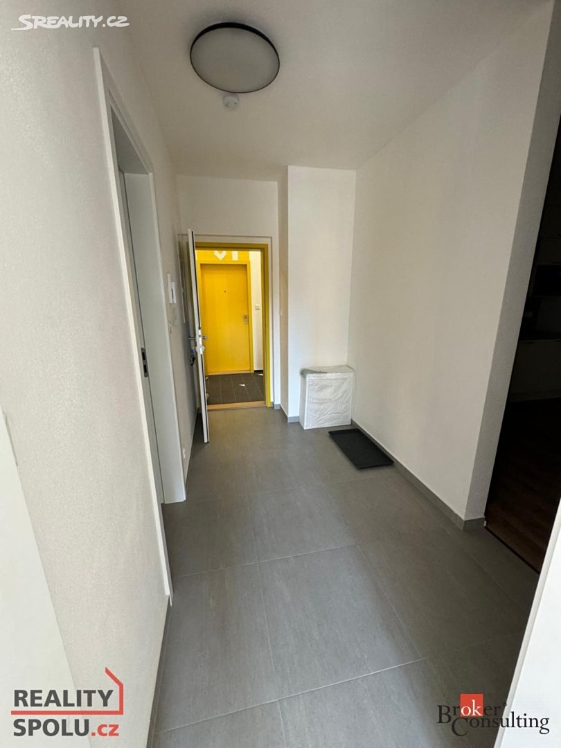 Pronájem bytu 2+kk 52 m² – pohled 3