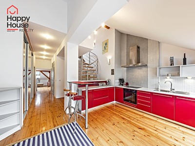 Pronájem bytu 2+1 90 m² (Mezonet)