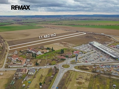 Prodej  komerčního pozemku 11 482 m²