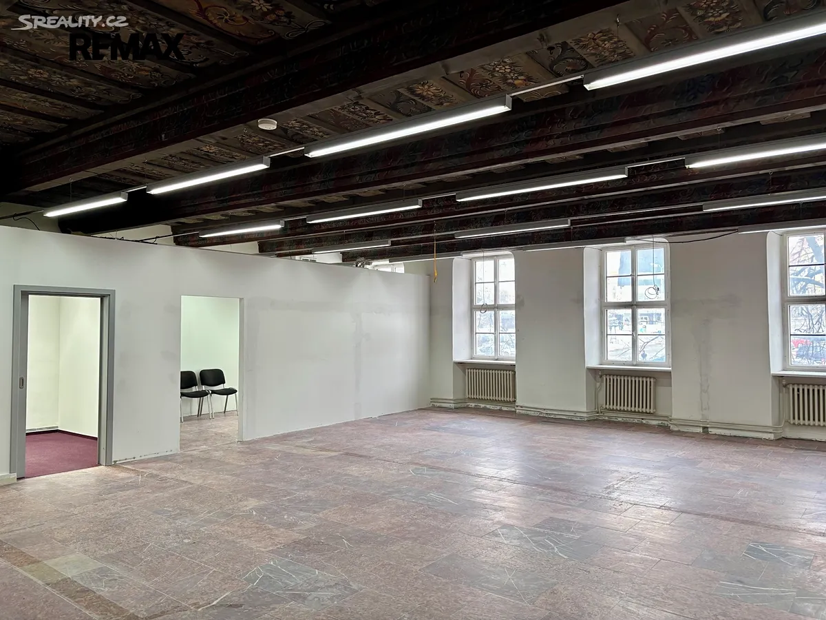 Pronájem obchodního prostoru 206 m², Jihlava