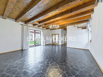 Pronájem bytu 4+kk 170 m² (Mezonet)