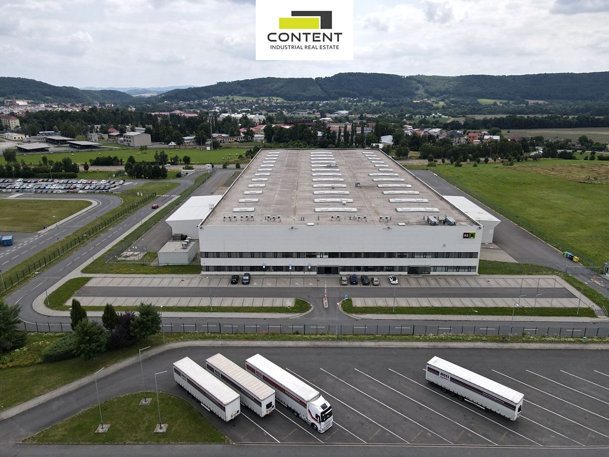 Pronájem skladového prostoru 7776 m² – fotografie 2