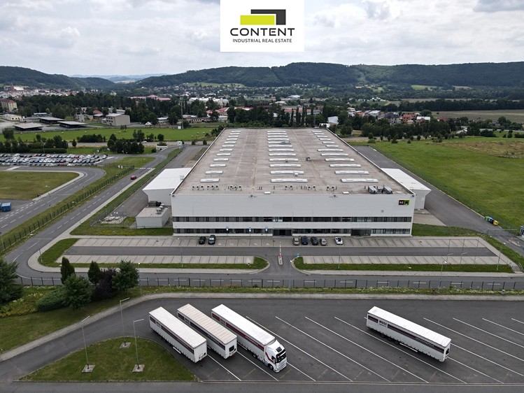 Pronájem komerčního prostoru, 7 776 m² (2 z 15)