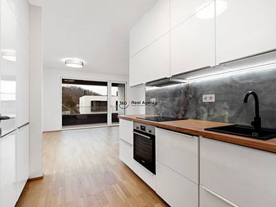 Pronájem bytu 1+kk 51 m² (Jednopodlažní)