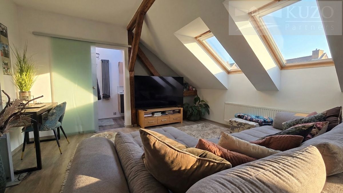 Prodej rodinného domu 179 m², pozemek 179 m² – fotografie 2