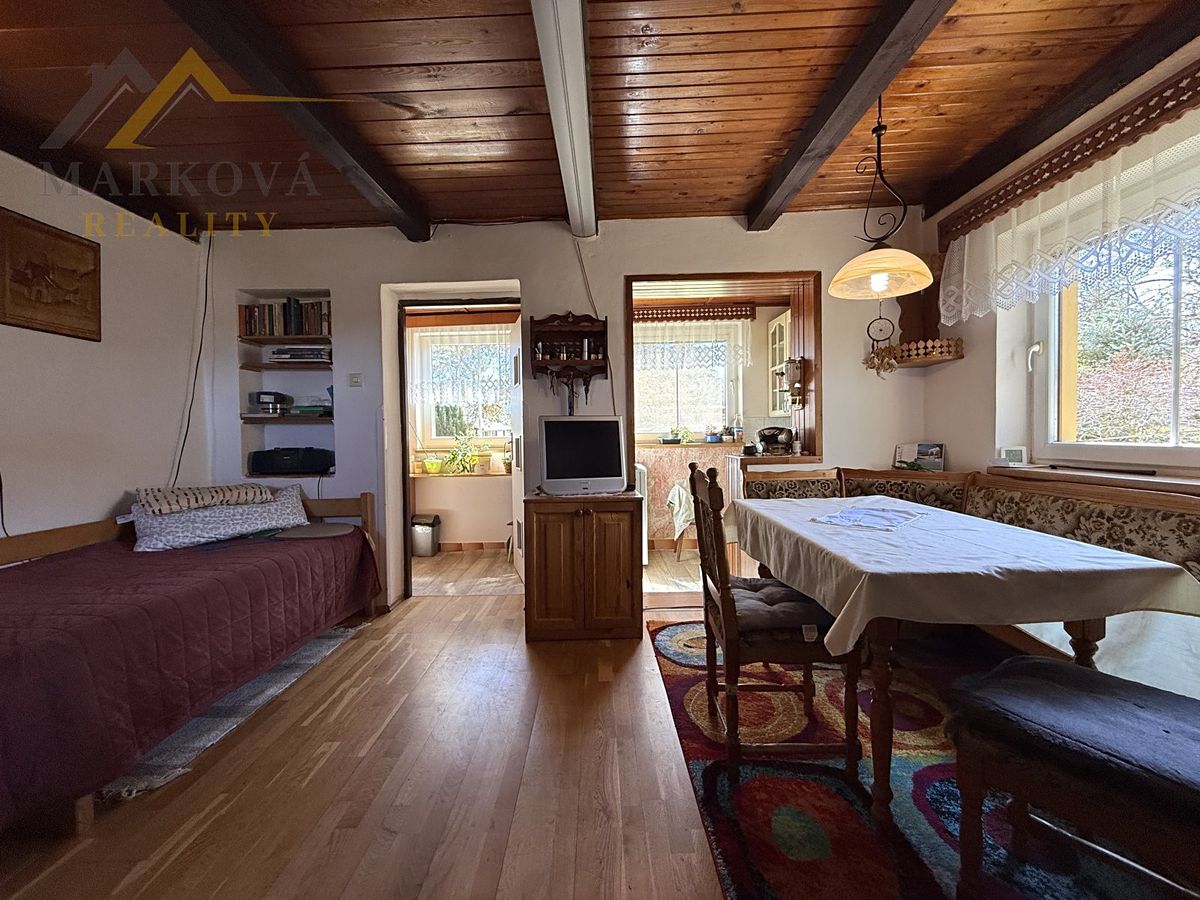 Prodej rodinného domu 104 m², pozemek 911 m² – fotografie 5