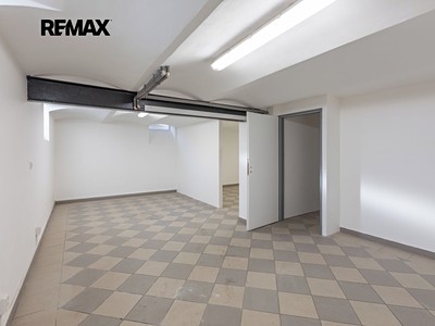 Комерційне приміщення в оренду, 70 м² (2 з 6)