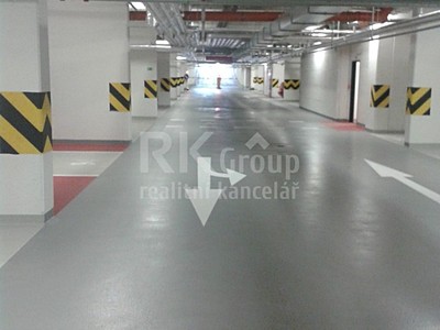 Pronájem garážového stání 14 m² — photo 3