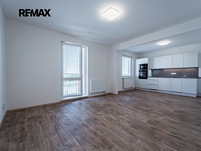 Pronájem bytu 1+kk 37 m²