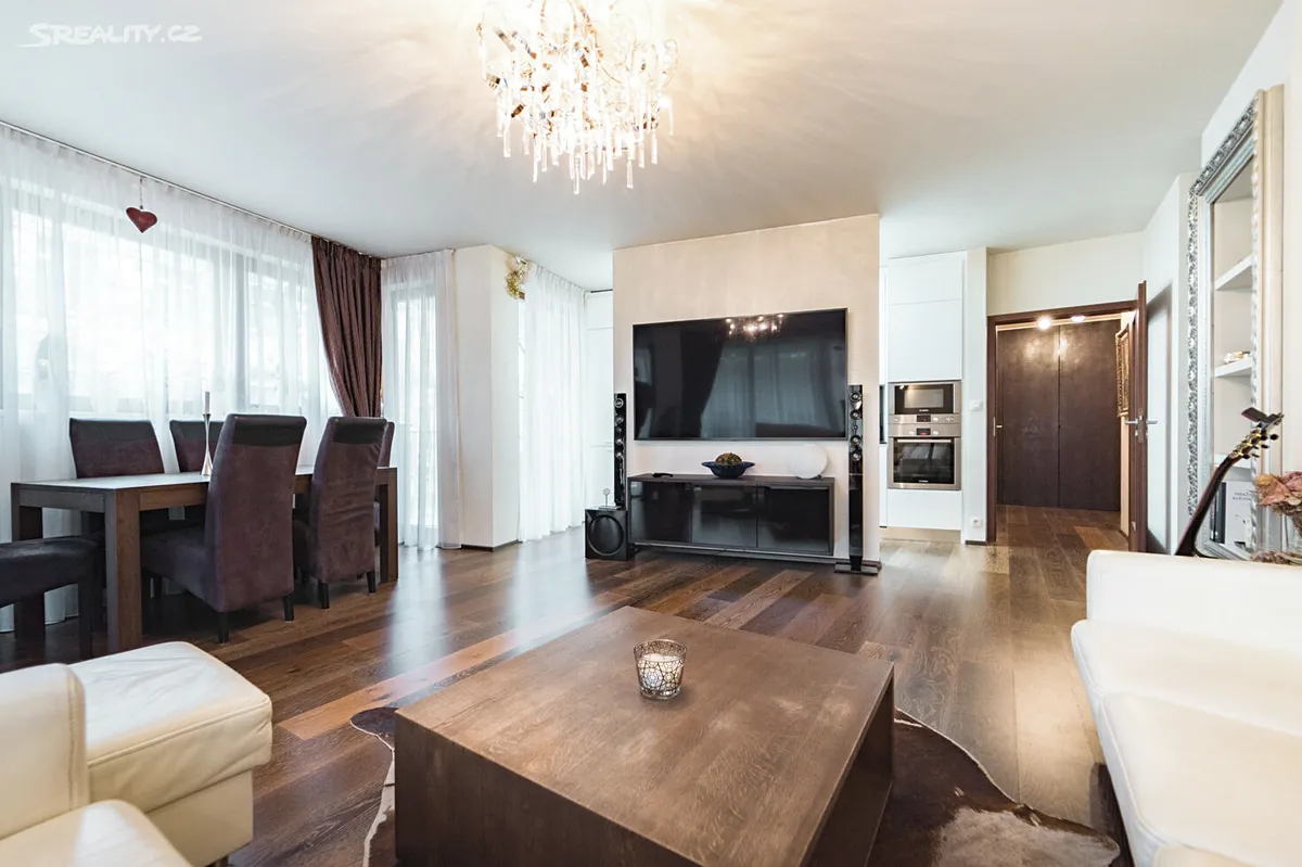 Prodej bytu 2+kk 62 m², Praha