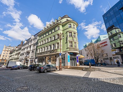Pronájem kanceláře 139 m² — photo 2