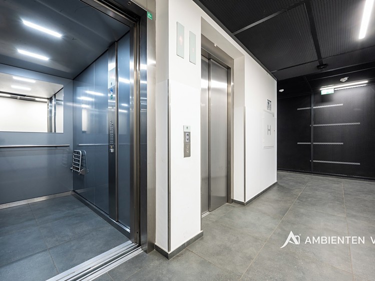 Prodej bytu 2+kk, 72 m² (33 z 55)