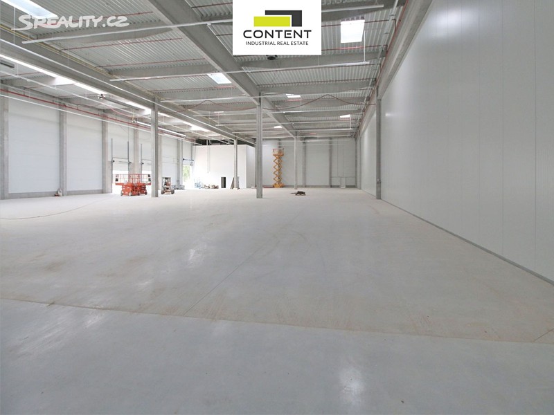 Pronájem skladového prostoru 1 800 m²