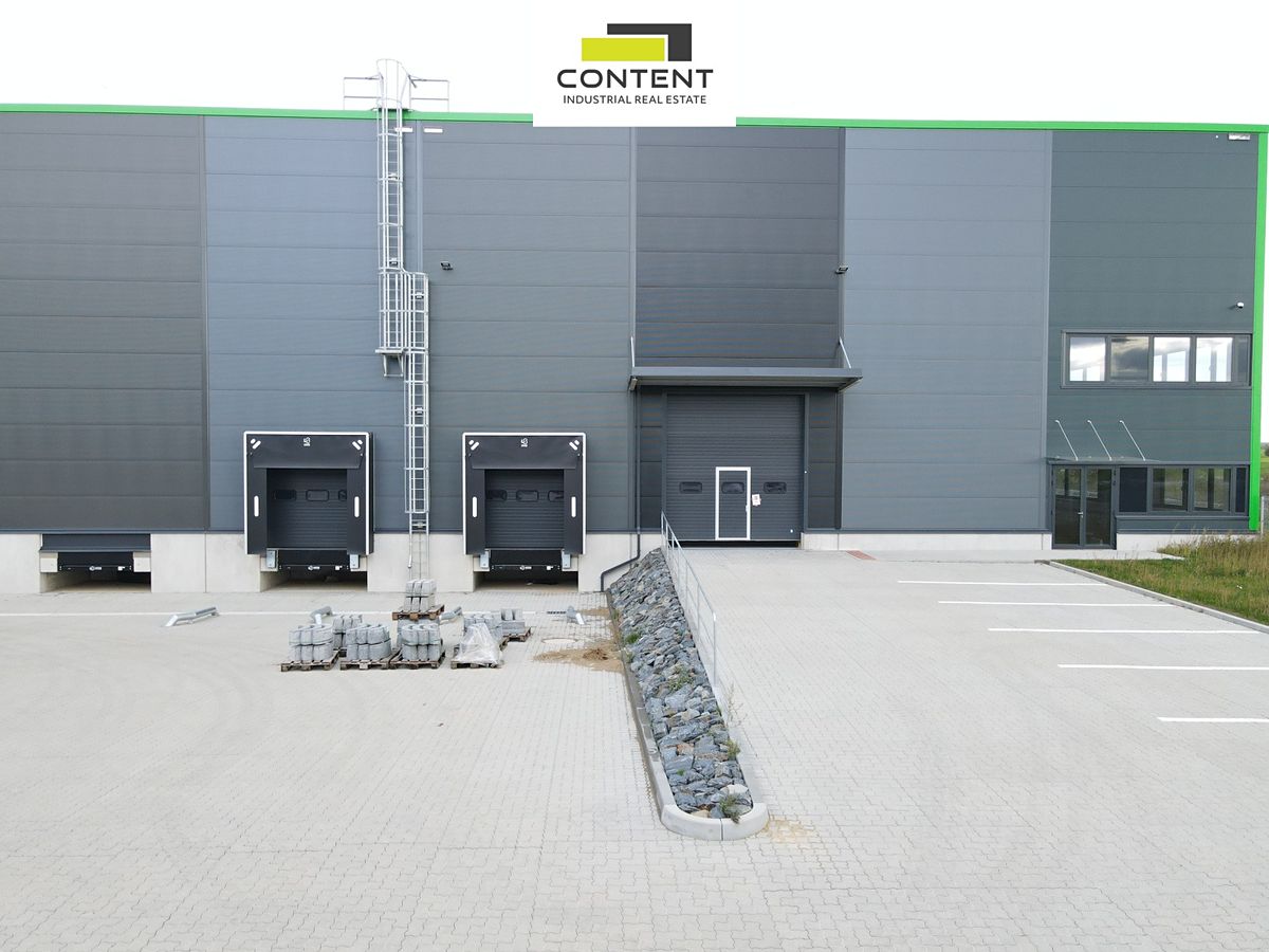 Pronájem výrobní haly, prostoru 2300 m² – fotografie 3