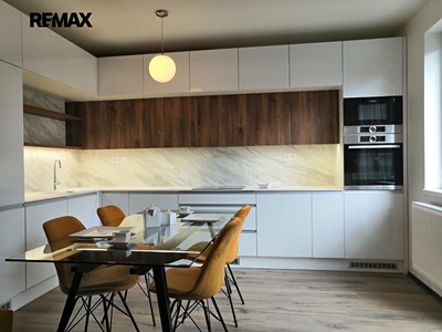 Pronájem bytu 1+kk 43 m²