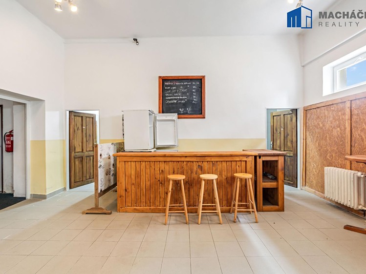Комерційне приміщення на продаж, 669 м² (15 з 32)