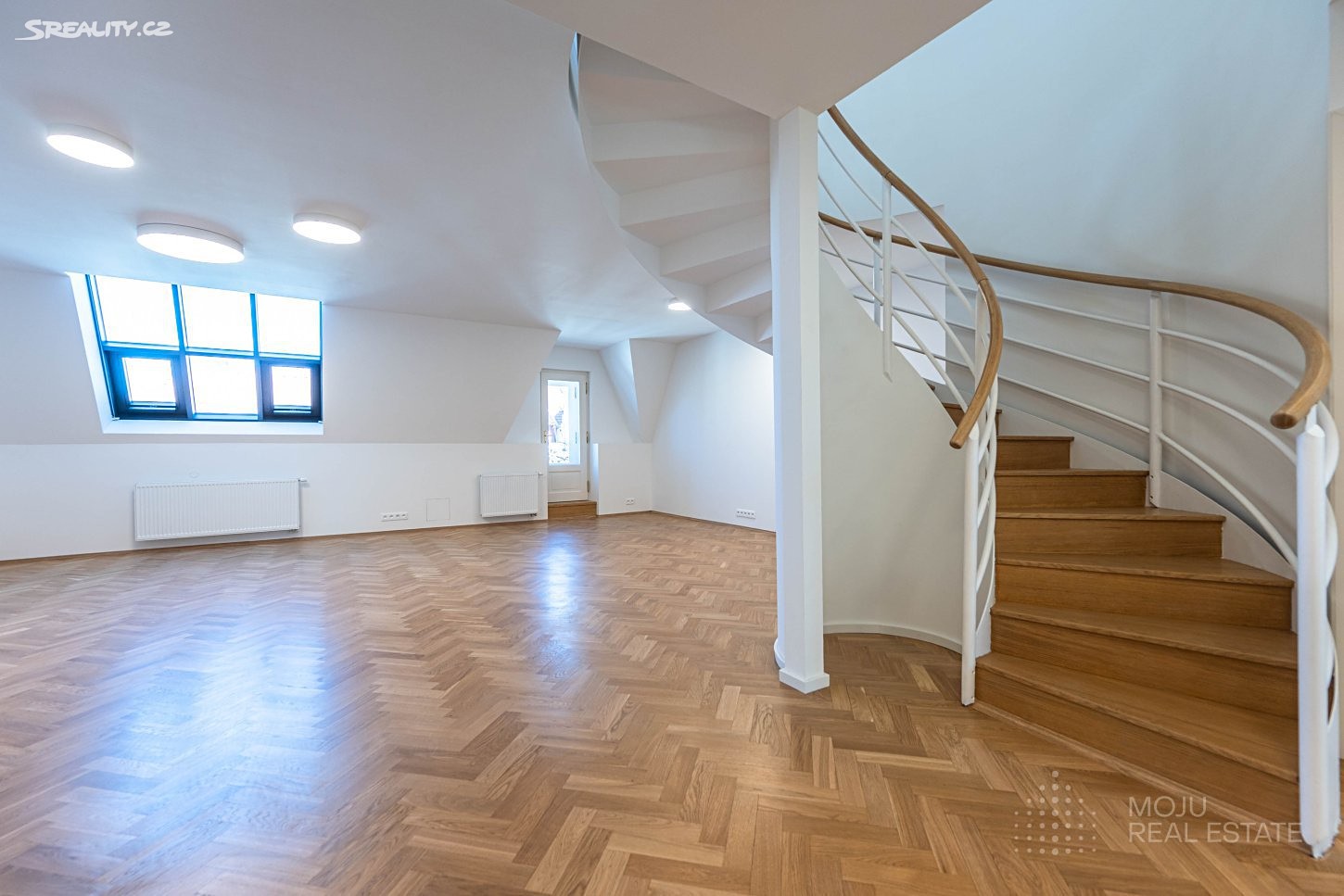 Pronájem bytu 5+kk 199 m², Praha